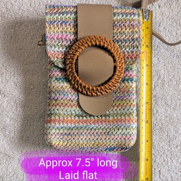 🎉 Weaved style clutch, BNWOT shoulder, phone purse, vivid multi color pattern - Picture 3 of 10
